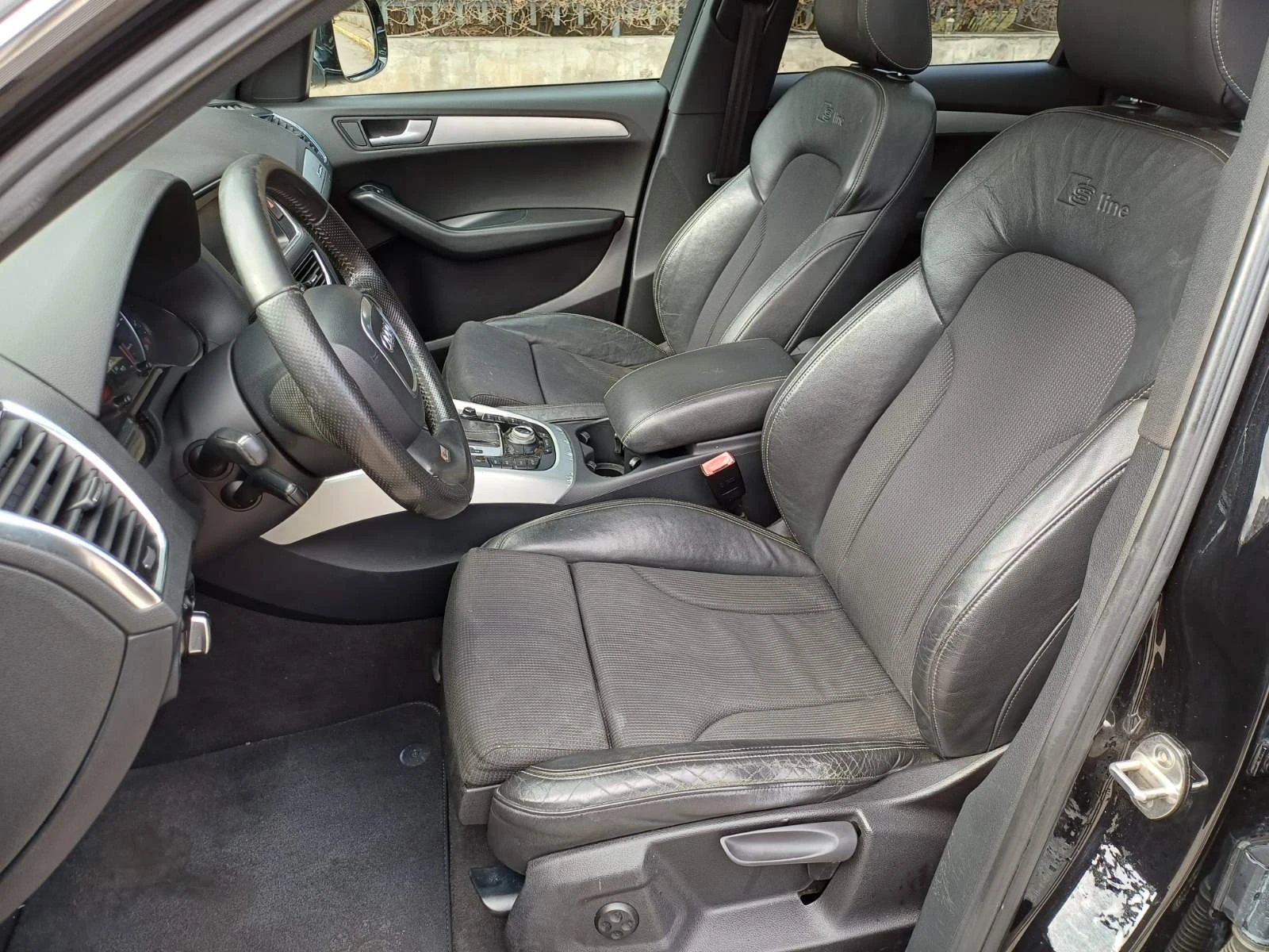 Audi Q5 3.0 TDI Quattro S-line Plus, снимка 11 - Автомобили и джипове - 53707946