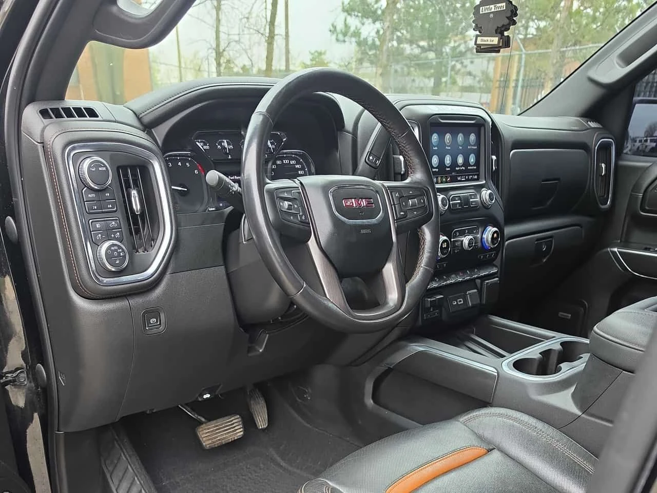 Gmc Sierra * AT4 * CARPLAY * ПОДГРЕВ * ПАМЕТ * NAVI, снимка 8 - Автомобили и джипове - 54356529