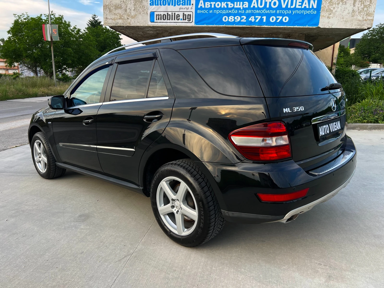 Mercedes-Benz ML 350 3.0D-211кс-4х4-BLUETEC-Въздушно окачване!, снимка 6 - Автомобили и джипове - 54821372