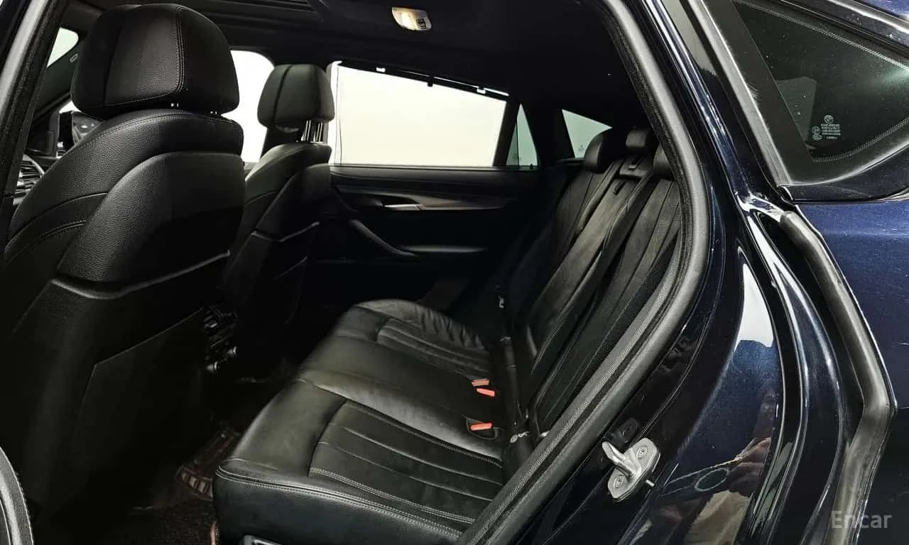 BMW X6 * xDrive 40d M Sport * DIGITAL * HEADUP, снимка 12 - Автомобили и джипове - 55572020