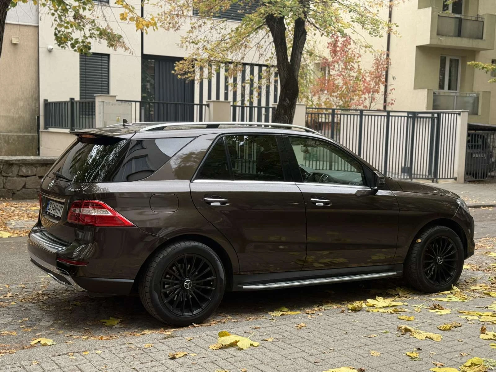 Mercedes-Benz ML 350 CDI 4 MATIC, снимка 6 - Автомобили и джипове - 56675532