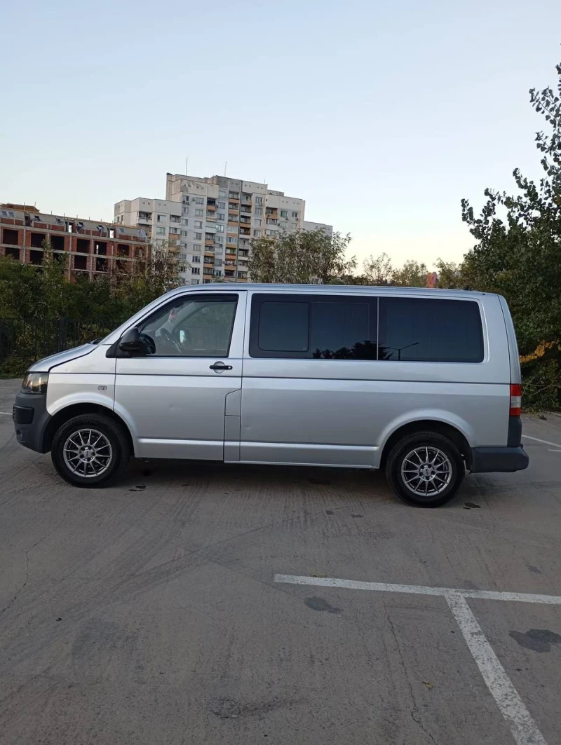 VW T5, снимка 4 - Бусове и автобуси - 48318984