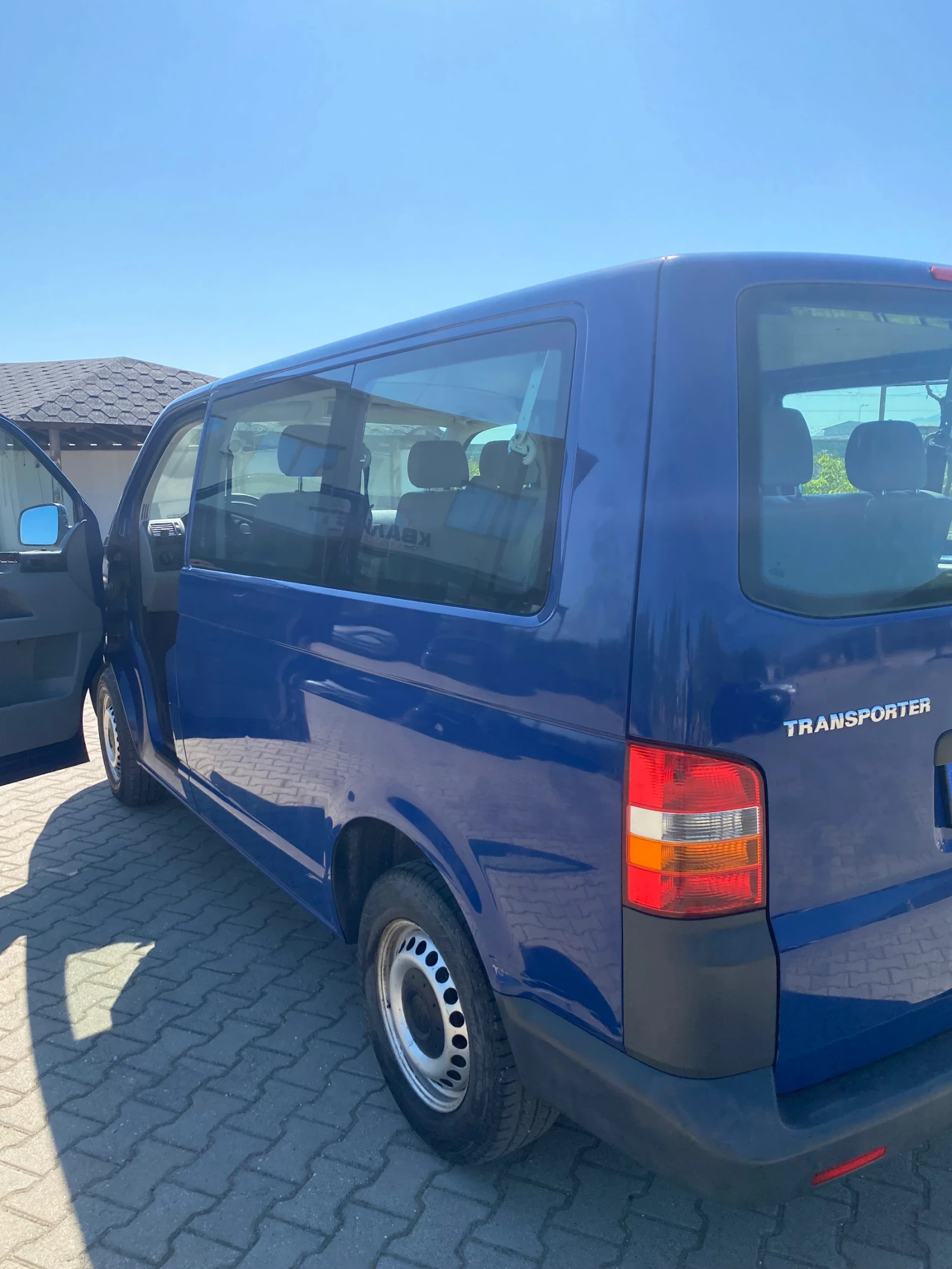 VW T5 2008 9-Местен | Реални КМ - изображение 4