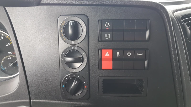 Mercedes-Benz Atego 1221, снимка 16 - Камиони - 50277638