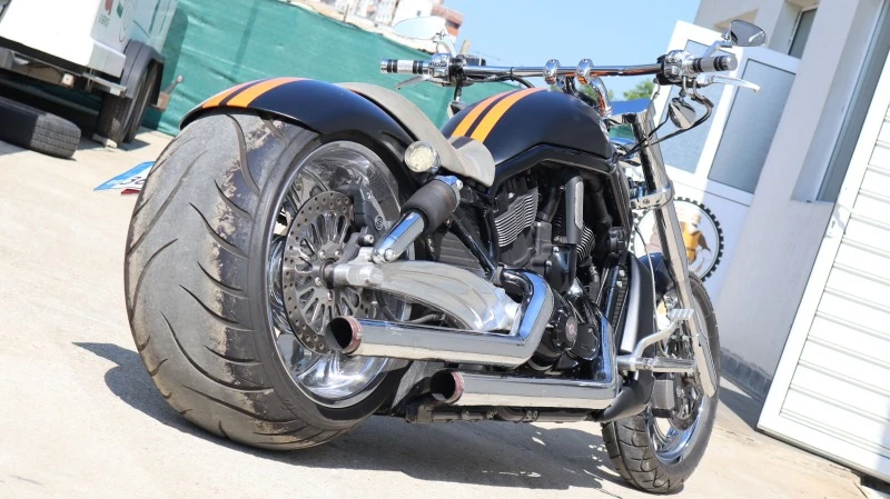 Harley-Davidson V-Rod Night Custom, снимка 2 - Мотоциклети и мототехника - 47252386