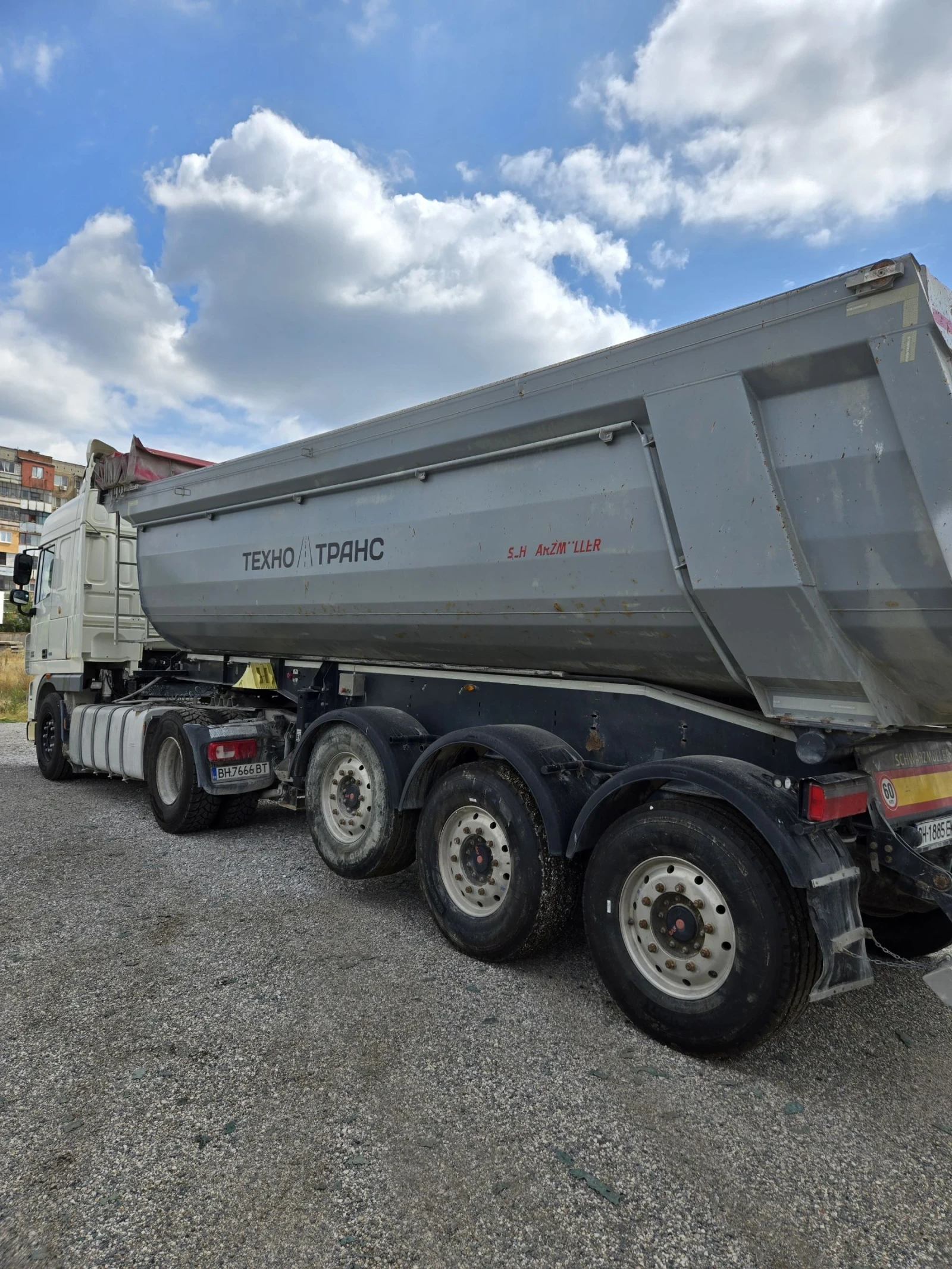 Полуремарке Schwarzmuller