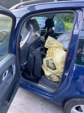 Skoda Roomster 1.9 D    САМО НА ЧАСТИ , снимка 2