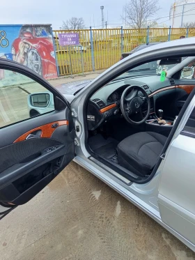 Mercedes-Benz E 220, снимка 7