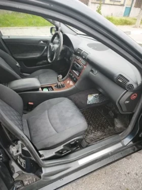 Mercedes-Benz C 220, снимка 12