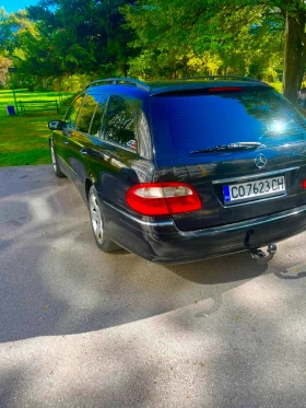     Mercedes-Benz E 320