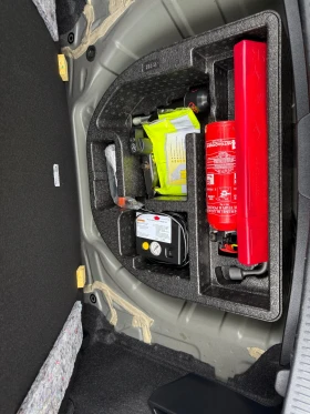 Toyota Auris, снимка 15