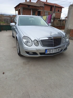 Mercedes-Benz E 220, снимка 2