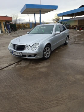 Mercedes-Benz E 220, снимка 6
