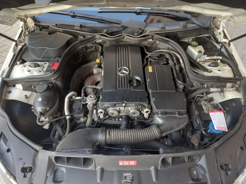 Mercedes-Benz C 180 Avangarde * Kompressor * Бензин, снимка 17 - Автомобили и джипове - 46437439
