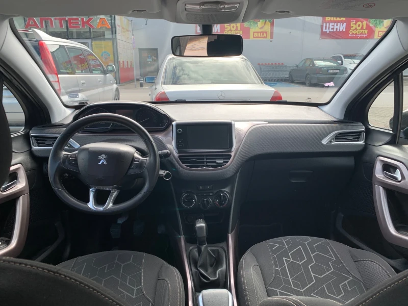 Peugeot 2008 1.2 бензин, снимка 12 - Автомобили и джипове - 47483439