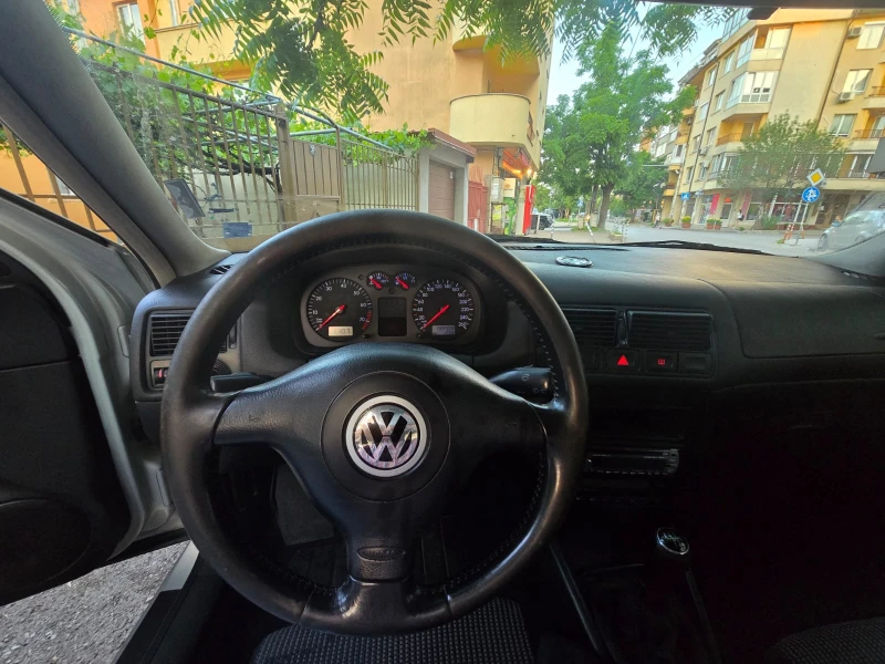 VW Golf 4 TSI, снимка 8 - Автомобили и джипове - 52513524