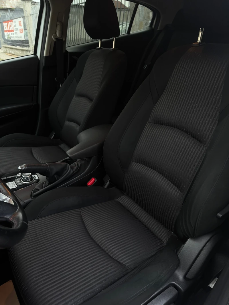 Mazda 3 2.2 DIESEL AUSTRIA, снимка 12 - Автомобили и джипове - 50537770