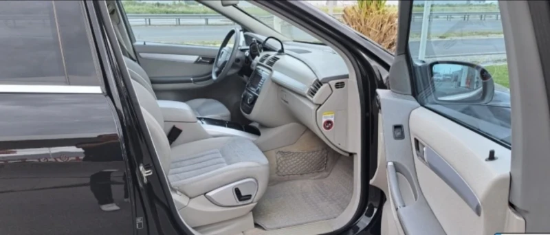 Mercedes-Benz R 320, снимка 4 - Автомобили и джипове - 52024736