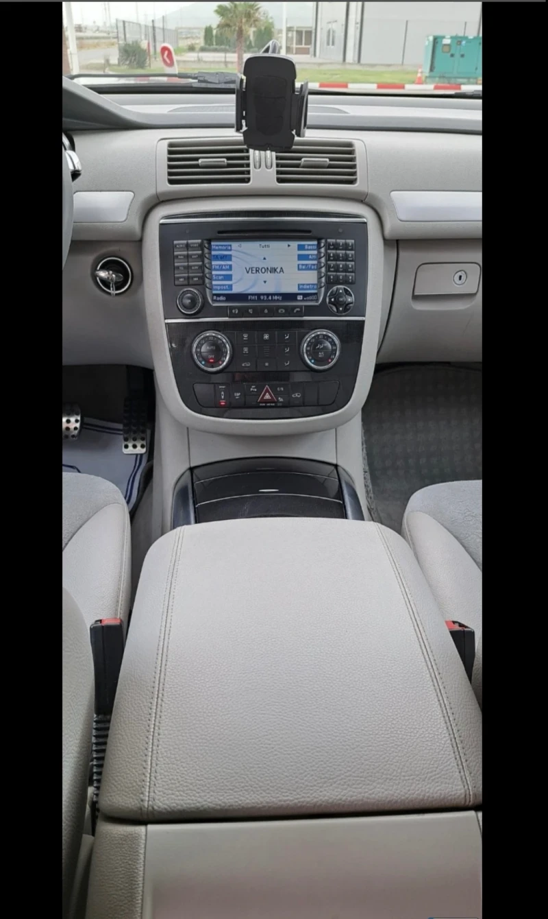 Mercedes-Benz R 320, снимка 6 - Автомобили и джипове - 52024736