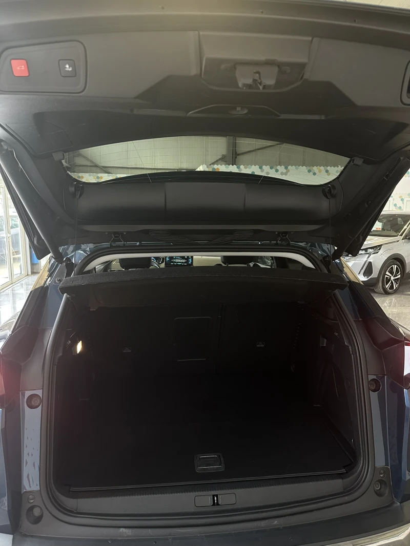 Peugeot 3008 1.6 Plug In Hybrid, снимка 7 - Автомобили и джипове - 52050715