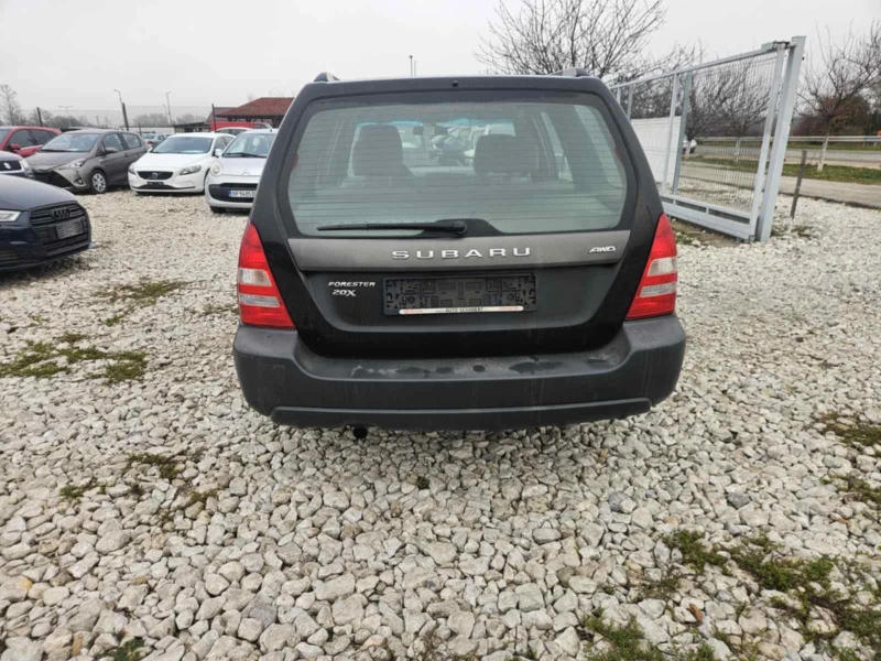 Subaru Forester 4x4, снимка 4 - Автомобили и джипове - 52827595