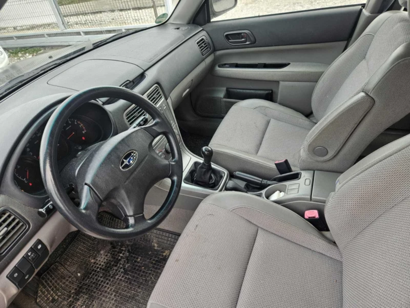 Subaru Forester 4x4, снимка 10 - Автомобили и джипове - 52827595