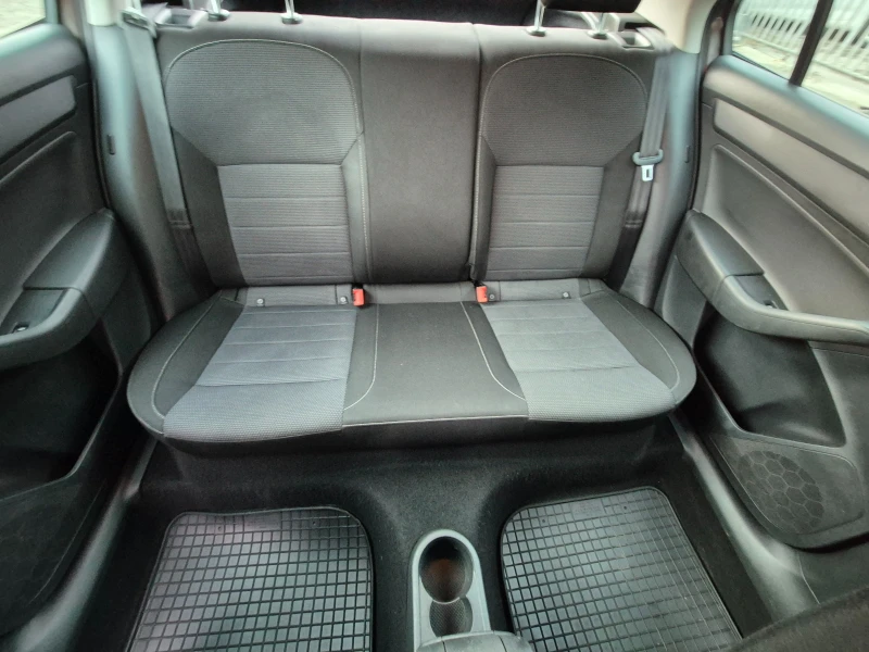 Skoda Rapid, снимка 2 - Автомобили и джипове - 53008542