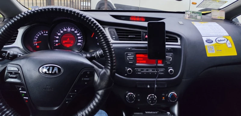 Kia Ceed, снимка 3 - Автомобили и джипове - 53404600