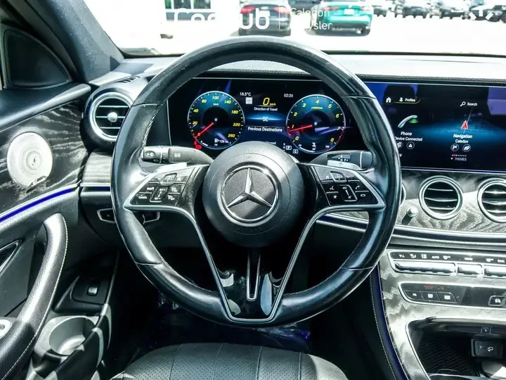 Mercedes-Benz E 350 4Matic * Blind Spot * CARFAX, снимка 10 - Автомобили и джипове - 54826183