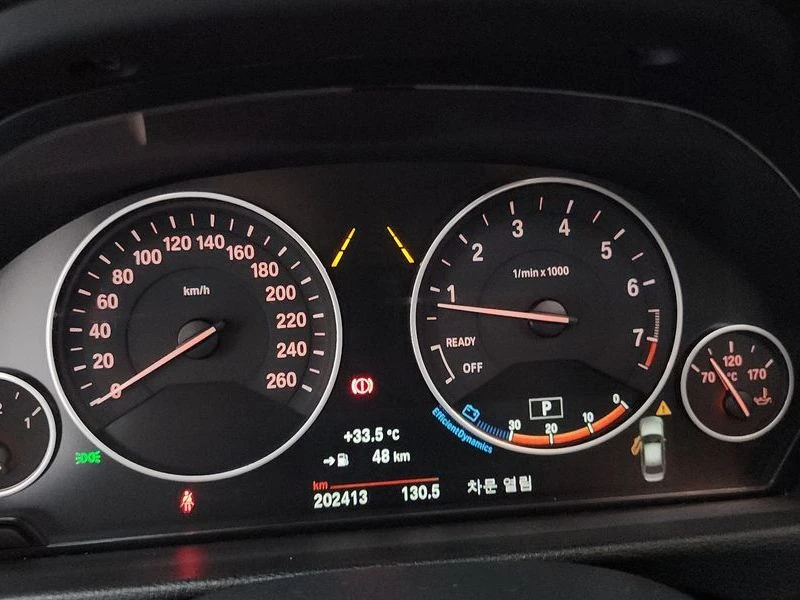 BMW 320 320i Luxury| 180к.с.| ВКЛ.ТЕХНОТЕСТ, снимка 8 - Автомобили и джипове - 55217462