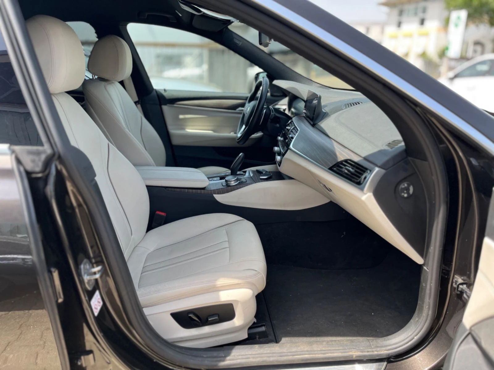 BMW 6 GT 630d/LUXURY-LINE/265HP/AMBI/H&M/360CAM/108f | Mobile.bg   12