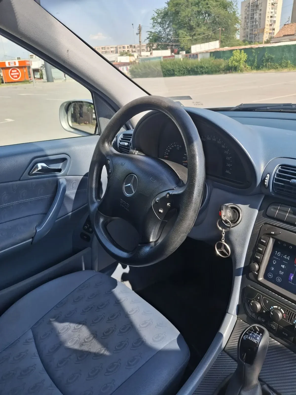 Mercedes-Benz C 180 Газ - изображение 10
