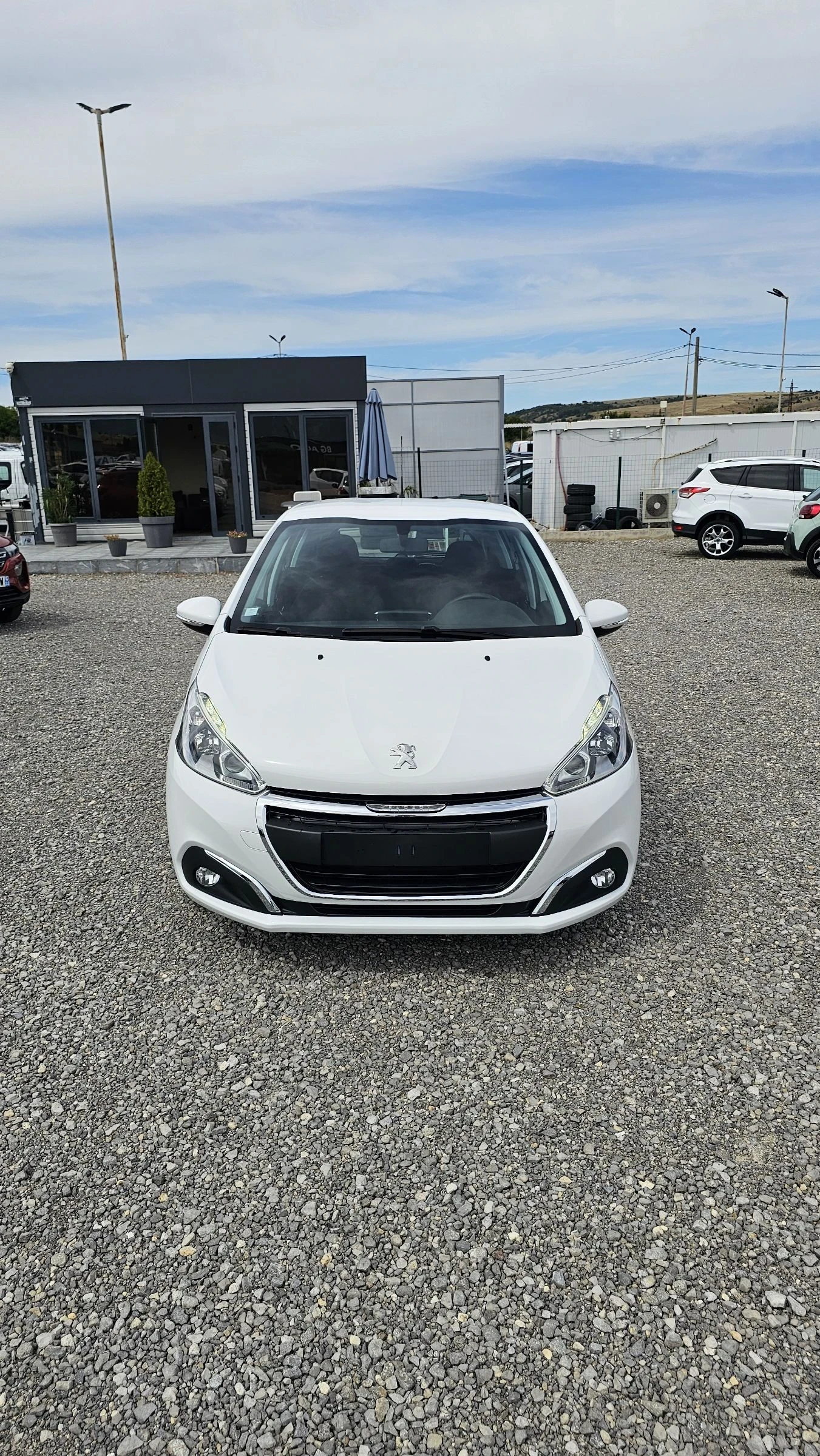 Peugeot 208 1.2I PureTech - изображение 2