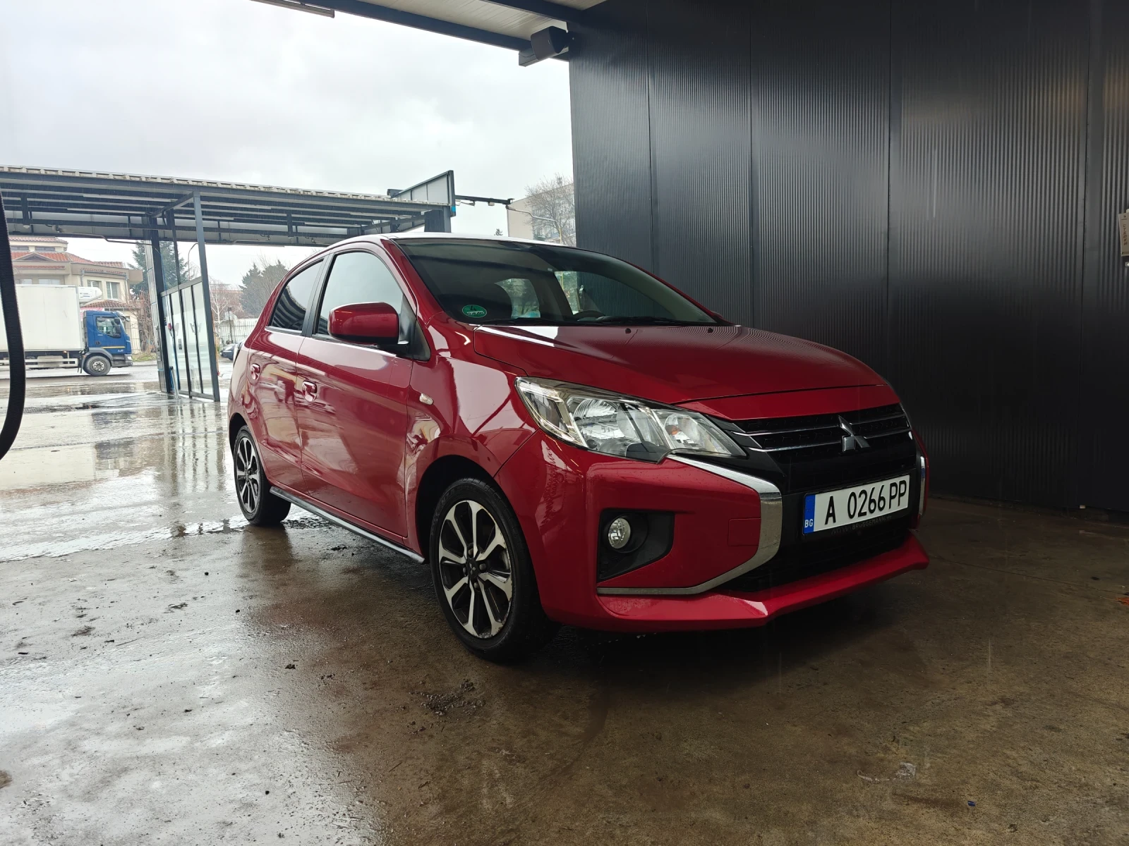 Mitsubishi Space star 1.2 - изображение 2