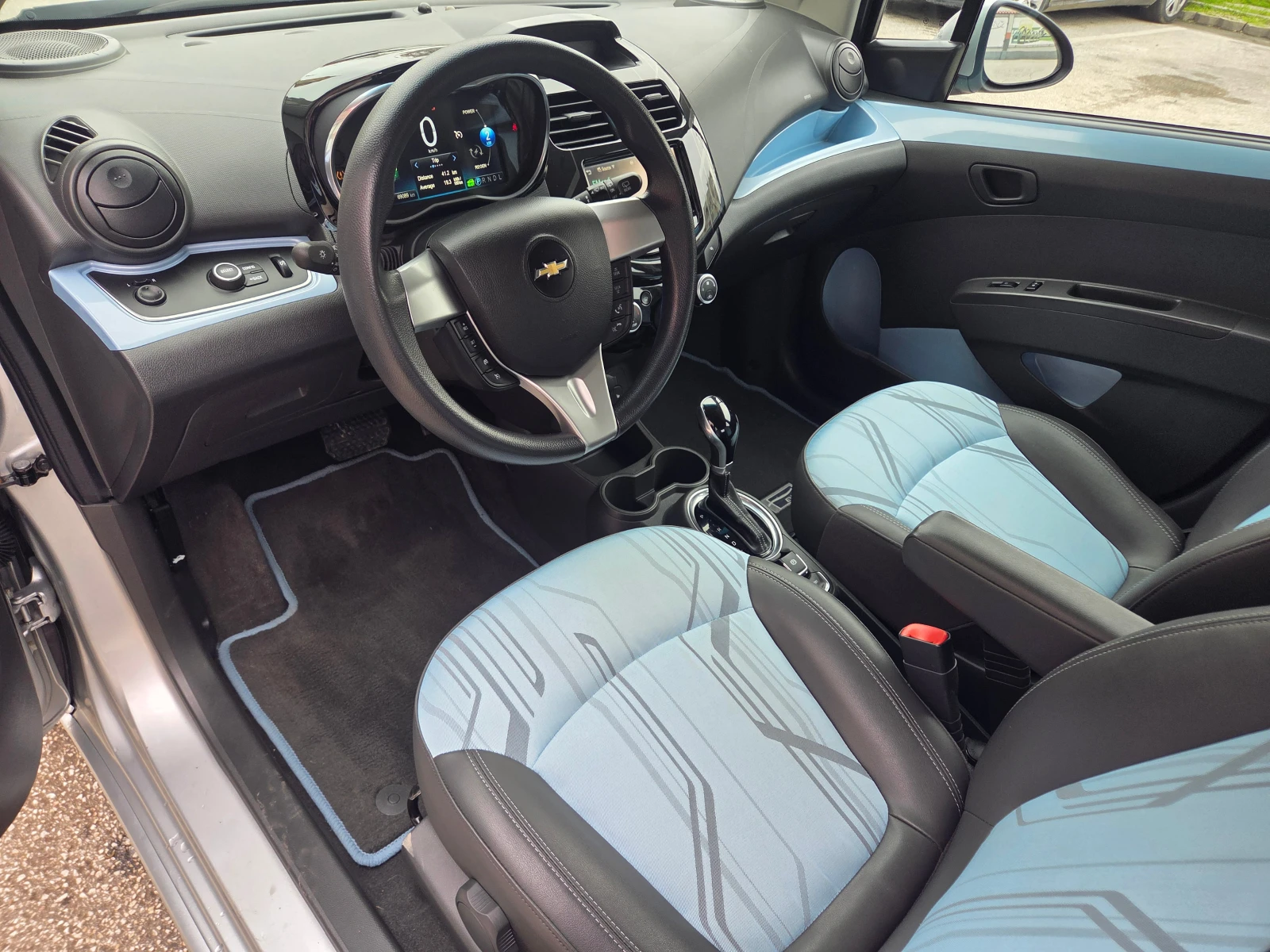 Chevrolet Spark EV/19kWh (140 Hp) 1LT - изображение 9