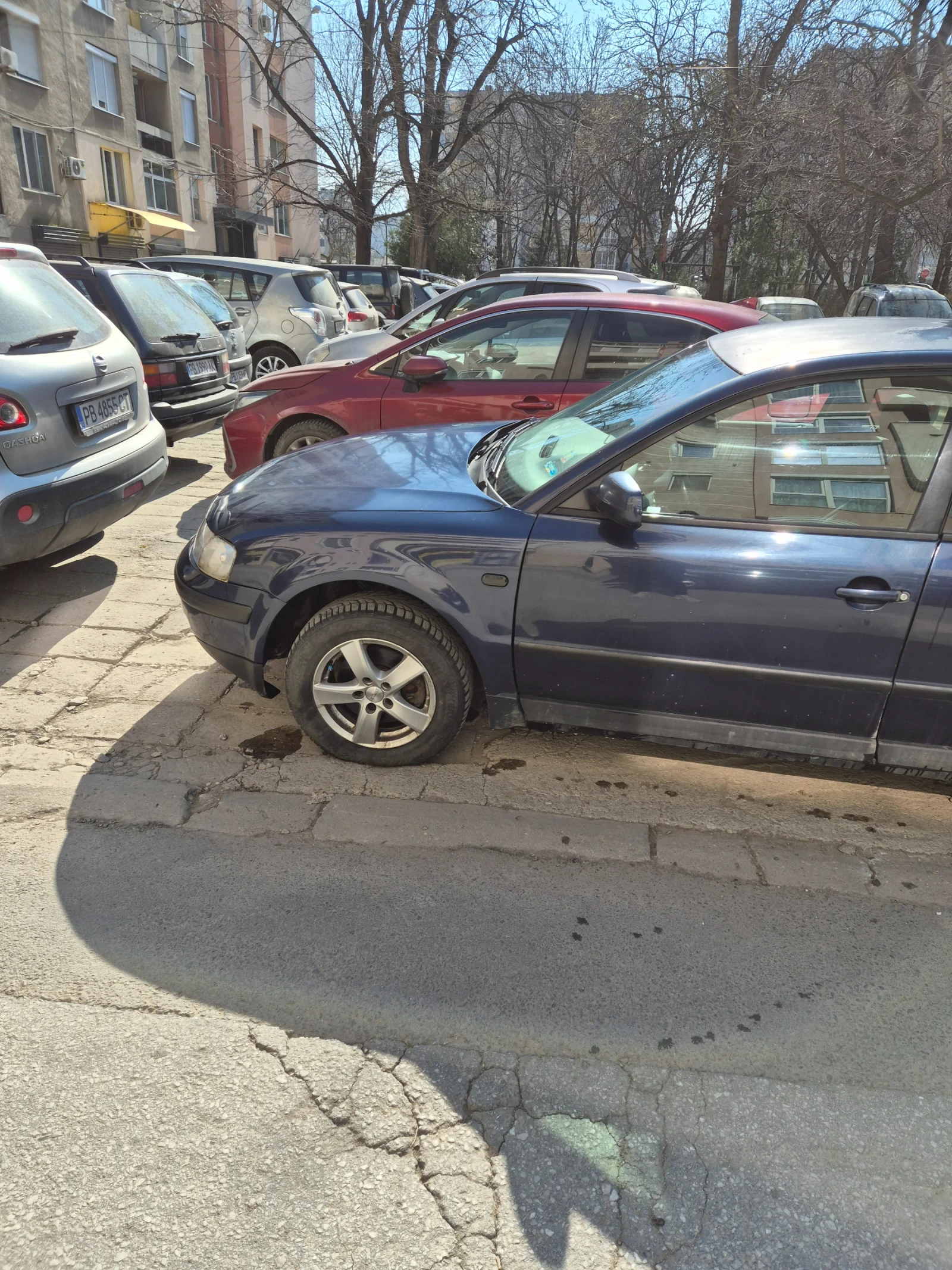 VW Passat 1.9 TDI, снимка 5 - Автомобили и джипове - 53746130