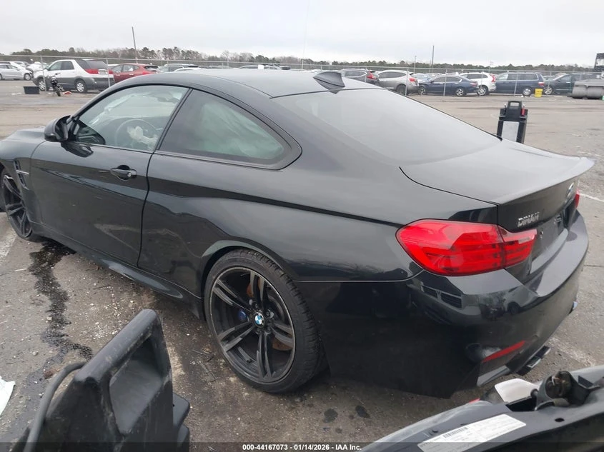 BMW M4 harman/kardon* подгрев* Heads-up дисплей* 360 каме, снимка 4 - Автомобили и джипове - 53837837