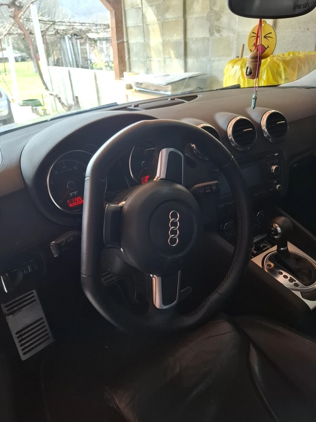 Audi Tt 2.0 tfsi, снимка 7 - Автомобили и джипове - 53999633