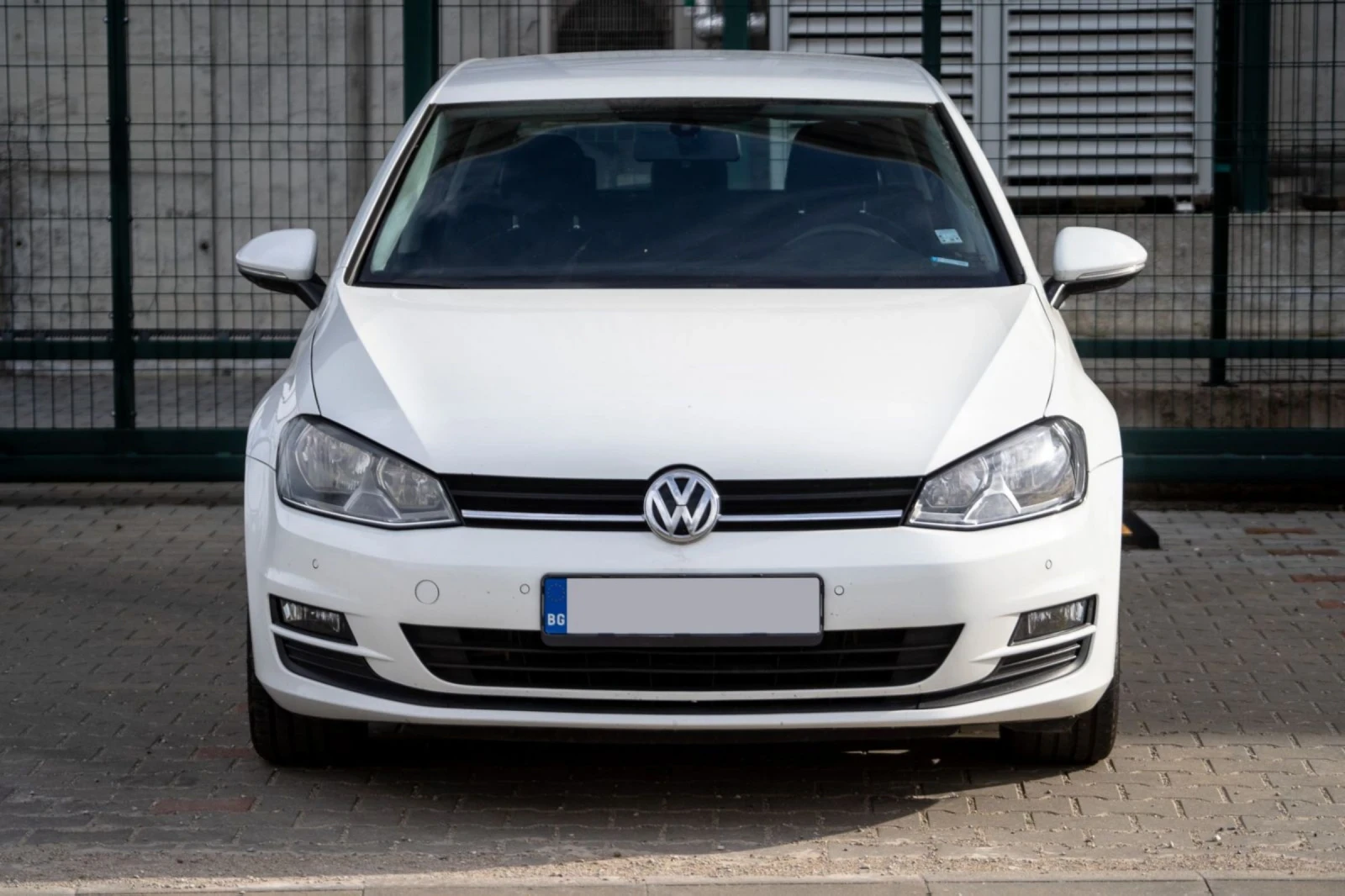 VW Golf Обслужен!! Личен!!, снимка 3 - Автомобили и джипове - 54214034