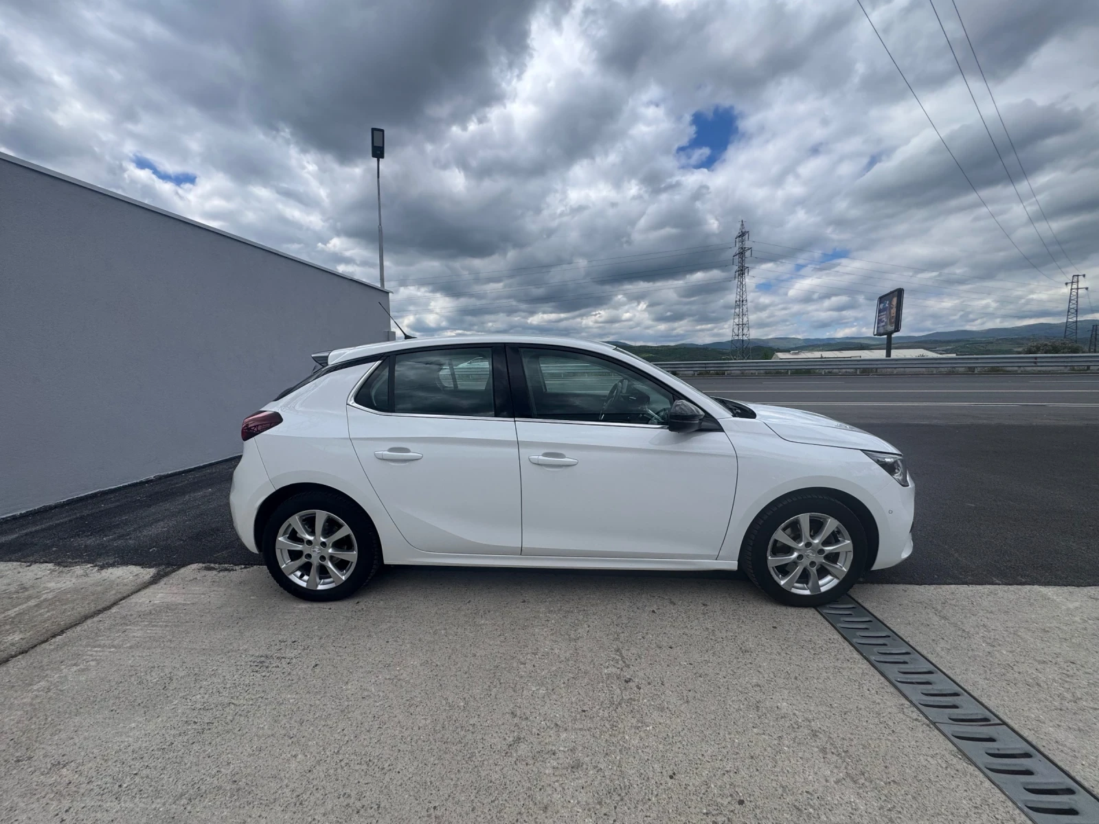 Opel Corsa 1.5TDCI Full led Digital, снимка 4 - Автомобили и джипове - 54378141