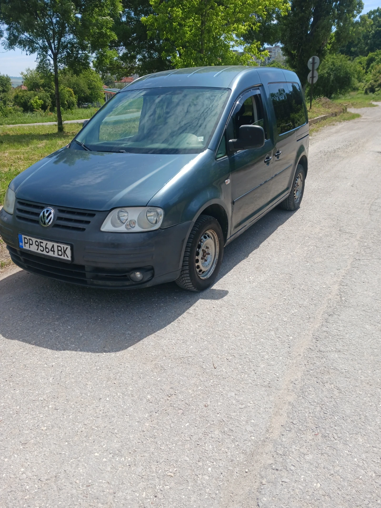 VW Caddy, снимка 9 - Автомобили и джипове - 54746411