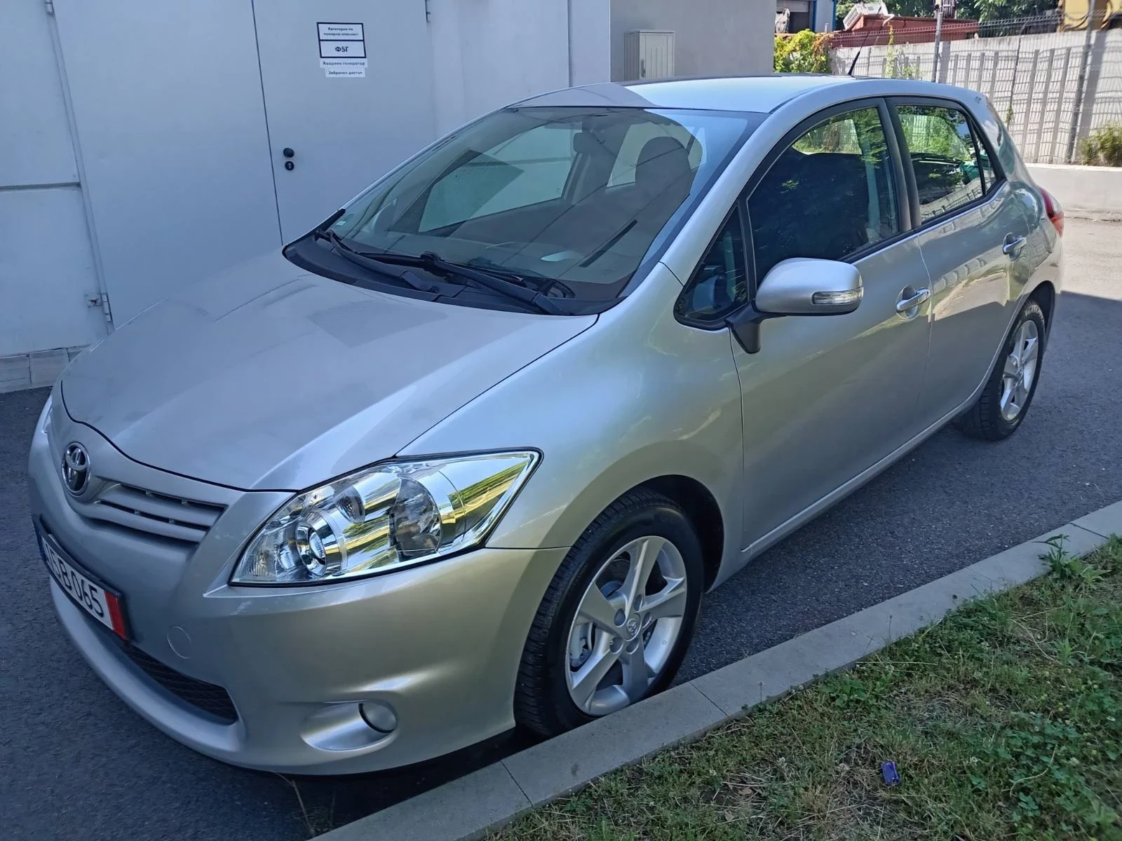 Toyota Auris !!!1.6i !!! 132hp!!!