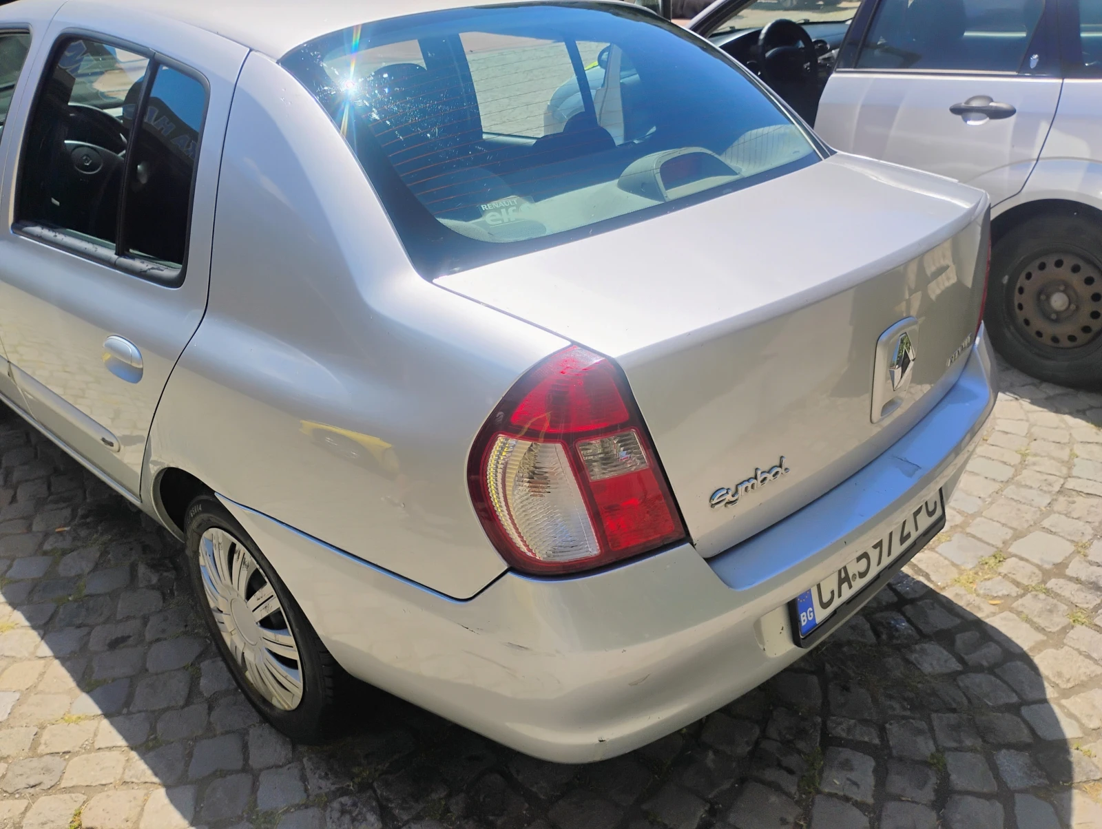 Renault Symbol, снимка 6 - Автомобили и джипове - 55827321