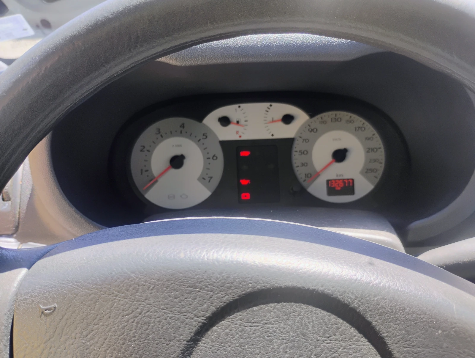 Renault Symbol, снимка 12 - Автомобили и джипове - 55827321