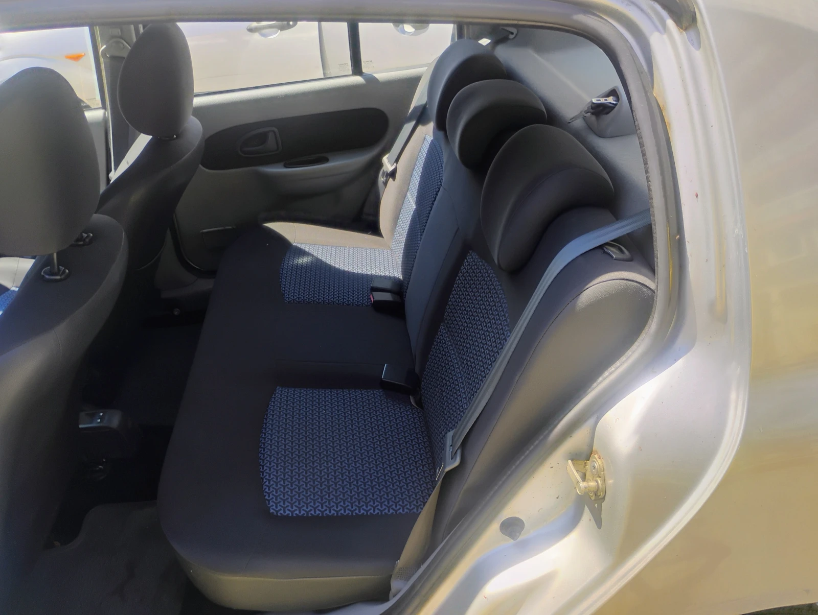 Renault Symbol, снимка 14 - Автомобили и джипове - 55827321