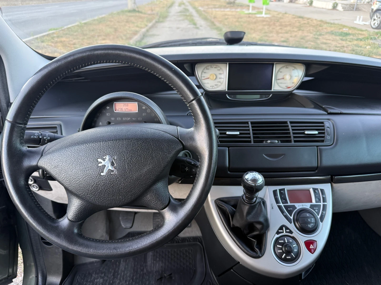 Peugeot 807 Ван, снимка 10 - Автомобили и джипове - 55993513