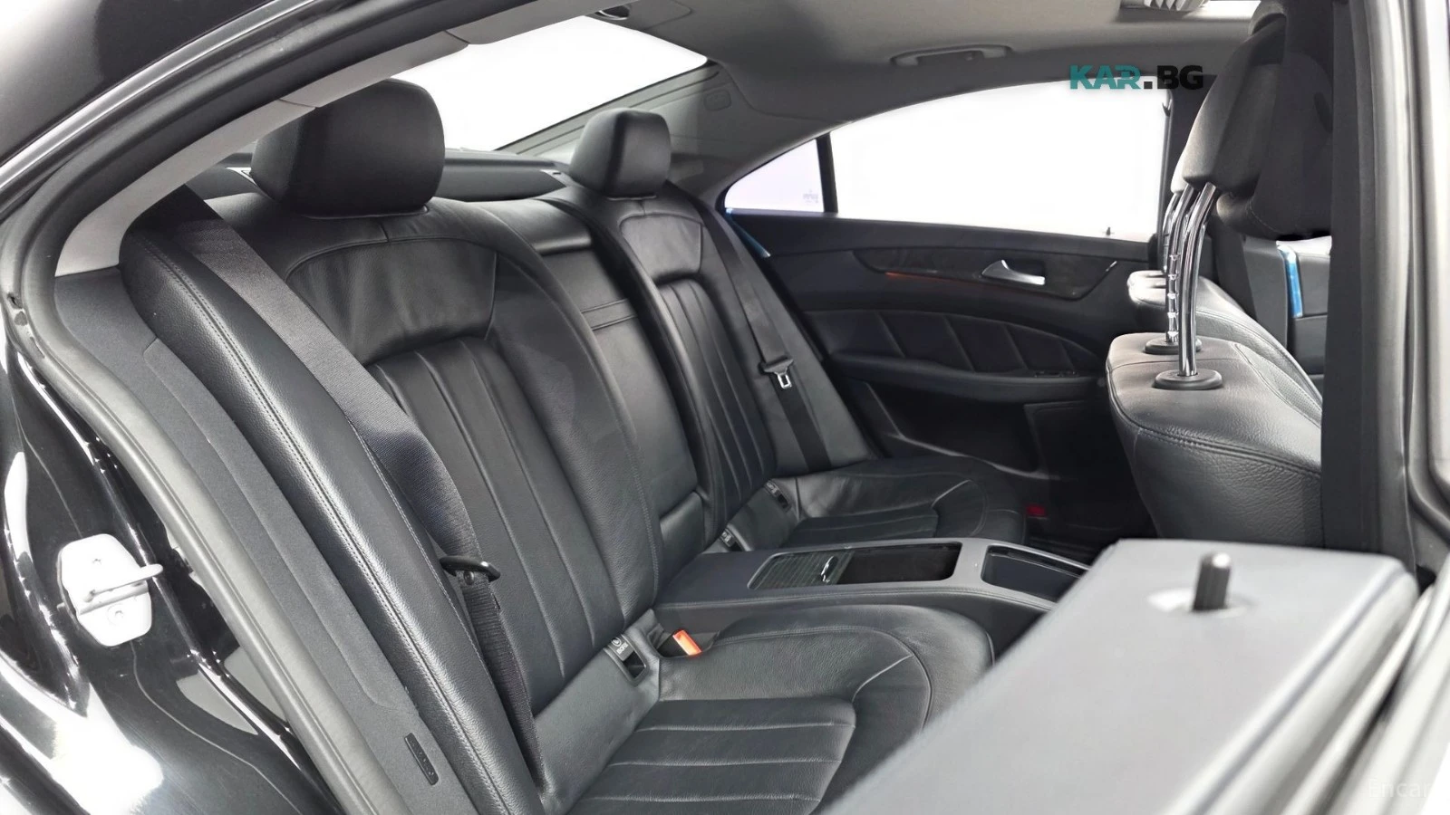 Mercedes-Benz CLS 350 КОЖА* ПОДГРЕВ* ОБДУХВАНЕ* НАВИ* ПАНОРАМА* , снимка 12 - Автомобили и джипове - 56046439