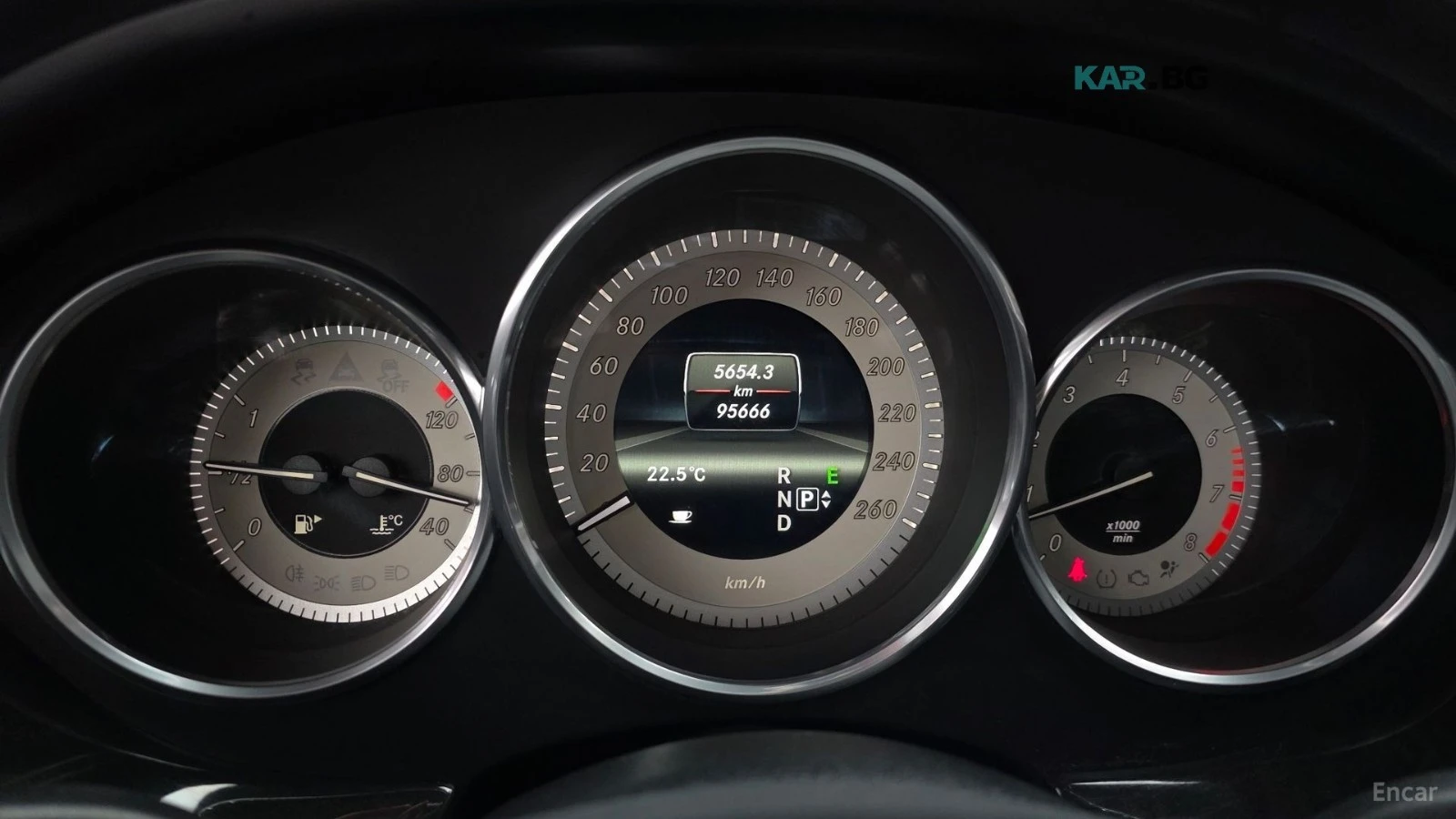 Mercedes-Benz CLS 350 КОЖА* ПОДГРЕВ* ОБДУХВАНЕ* НАВИ* ПАНОРАМА* , снимка 8 - Автомобили и джипове - 56046439