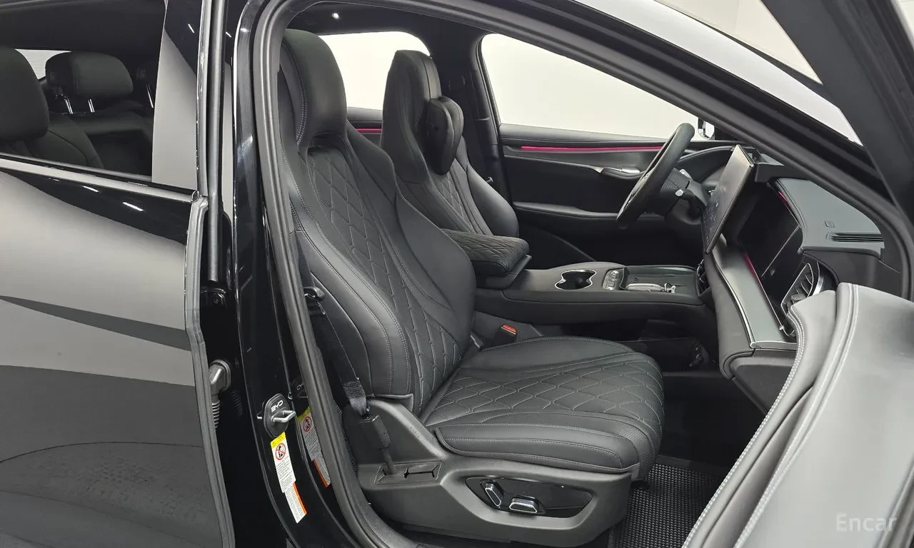 BYD Sealion 7 SOH100%| ДИСТРОНИК| ПАНОРАМА| КРАЙНА СУМА, снимка 16 - Автомобили и джипове - 56121012