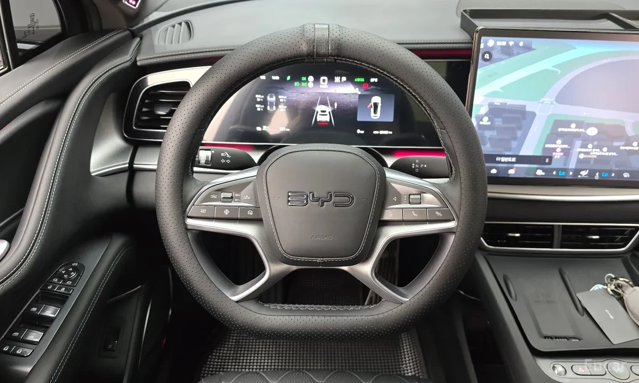 BYD Sealion 7 SOH100%| ДИСТРОНИК| ПАНОРАМА| КРАЙНА СУМА, снимка 11 - Автомобили и джипове - 56121012